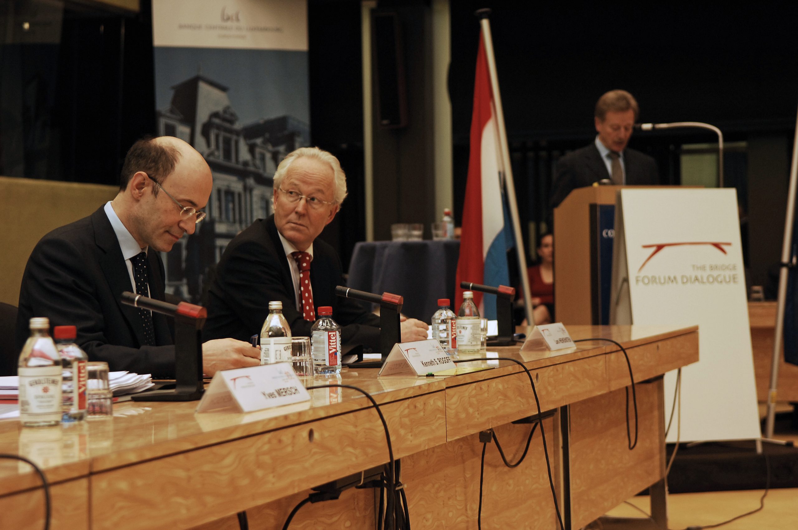 Globalisation: how to manage it ?